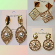 Fancy Earrings - Royal Gold with Pearl